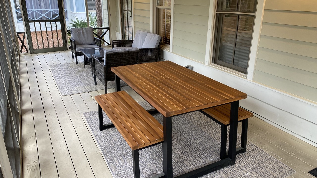 Photo of Outdoor in White's Gulfview