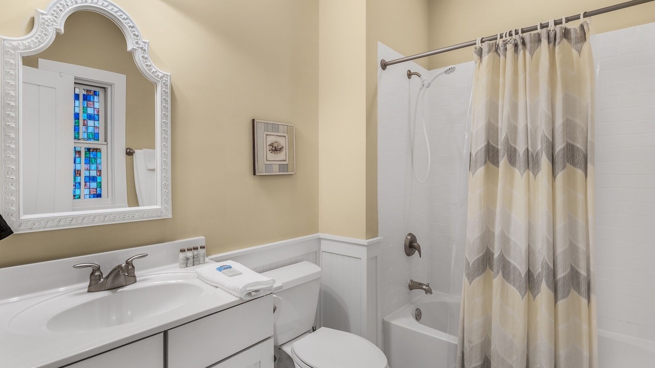 Photo of Bathroom in White's Gulfview