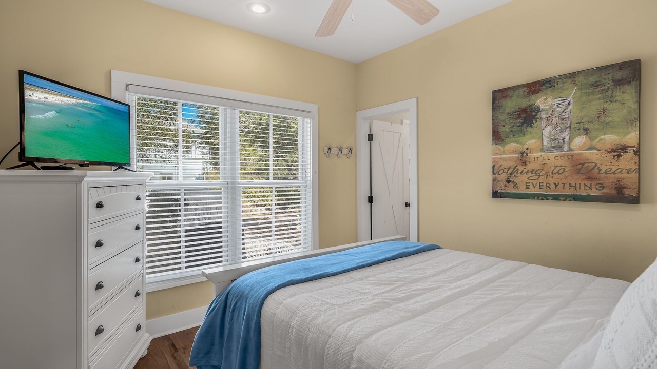 Photo of Bedroom in White's Gulfview
