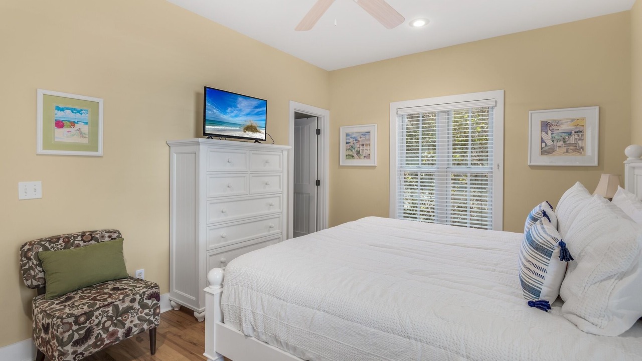 Photo of Bedroom in White's Gulfview