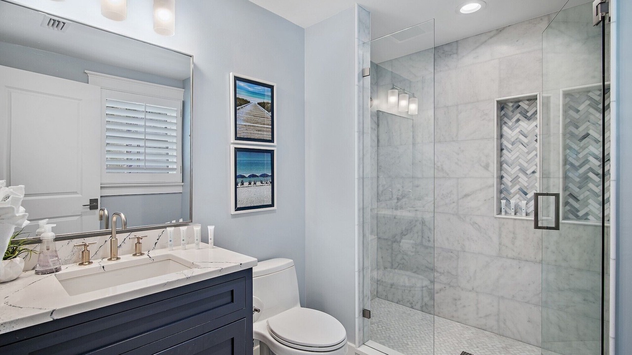 Photo of Bathroom in Gulf District