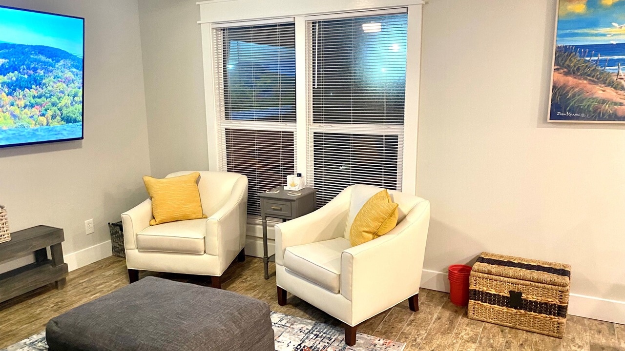 Photo of Livingroom in Bid-a-wee Beach
