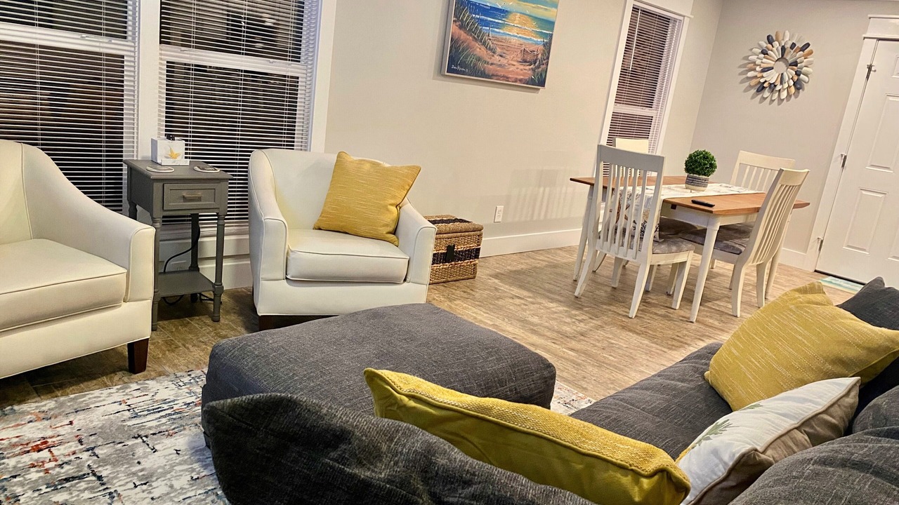 Photo of Livingroom in Bid-a-wee Beach