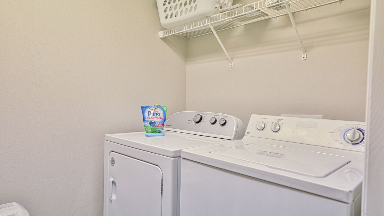 Photo of Bedroom in Miramar Beach