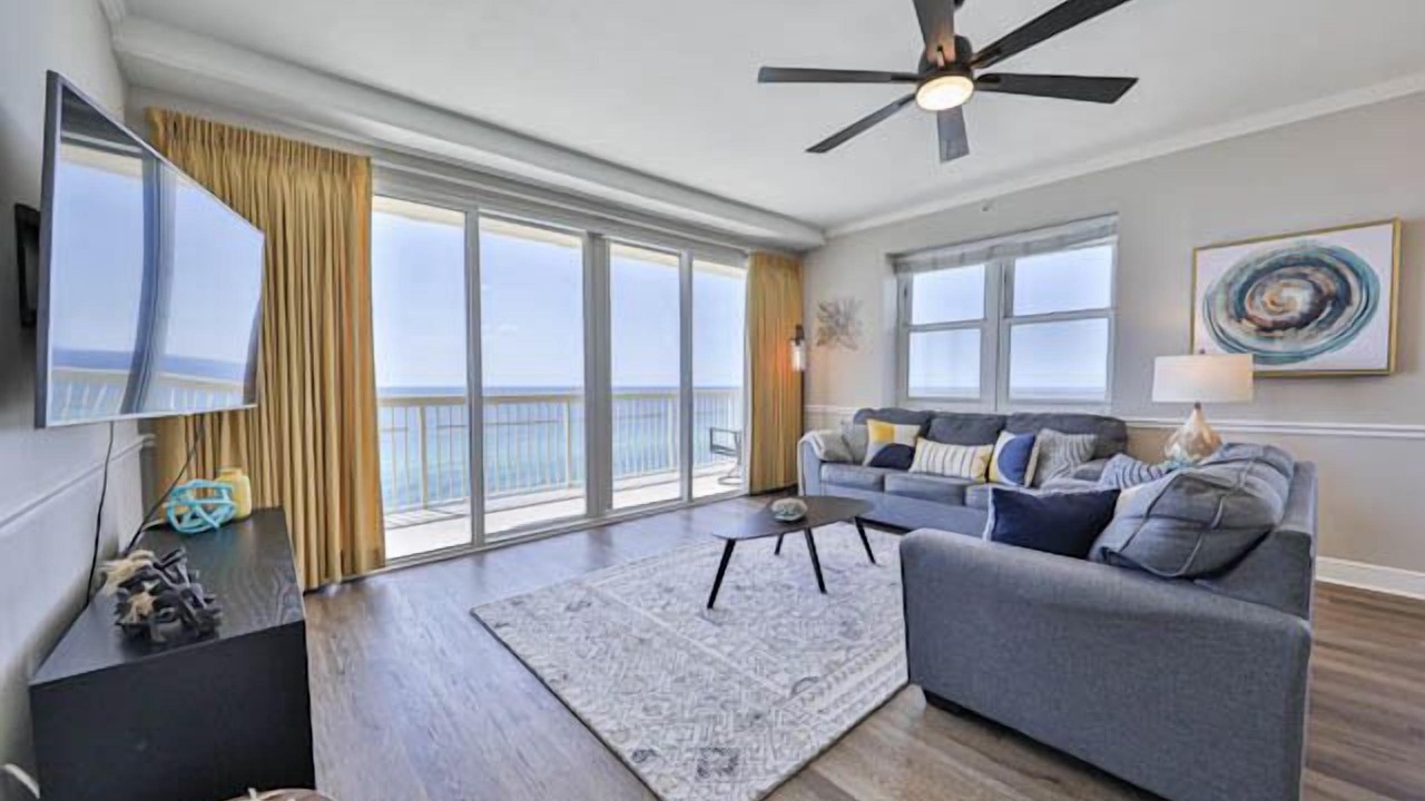 Photo of Bedroom in Miramar Beach