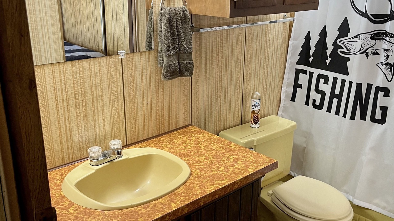 Photo of Bathroom in Broaddus