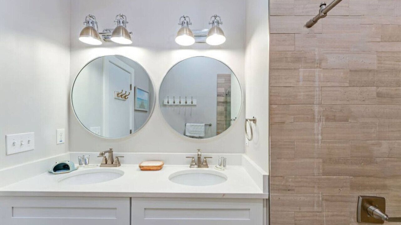 Photo of Bathroom in East End