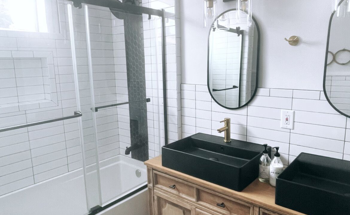Photo of Bathroom in Tulane - Gravier