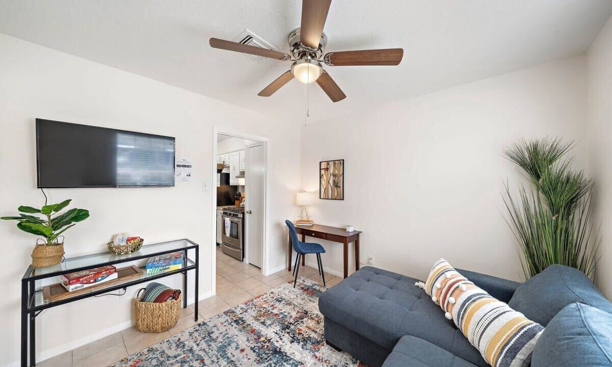 Photo of Bedroom in Pasadena