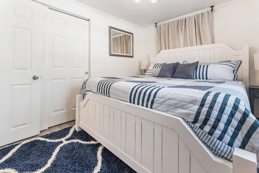 Photo of Bedroom in Dauphin Island