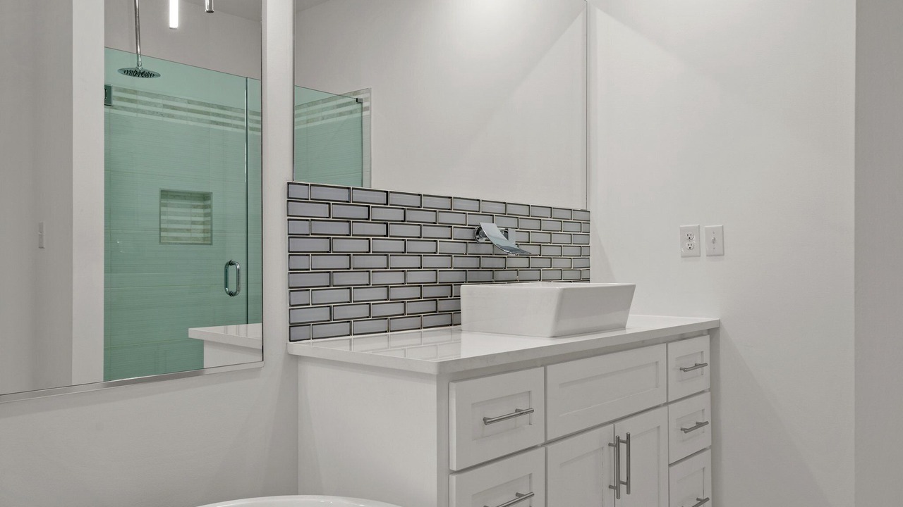 Photo of Bathroom in Laguna Beach Estates