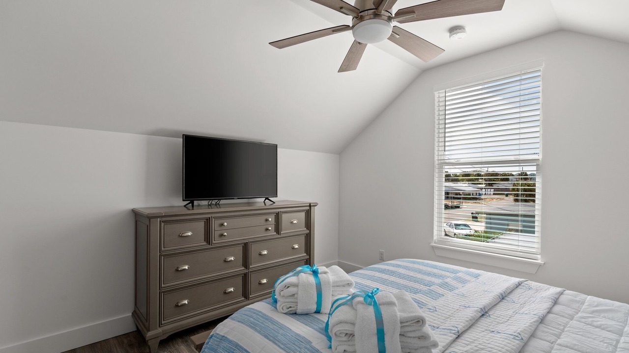 Photo of Bedroom in Laguna Beach Estates