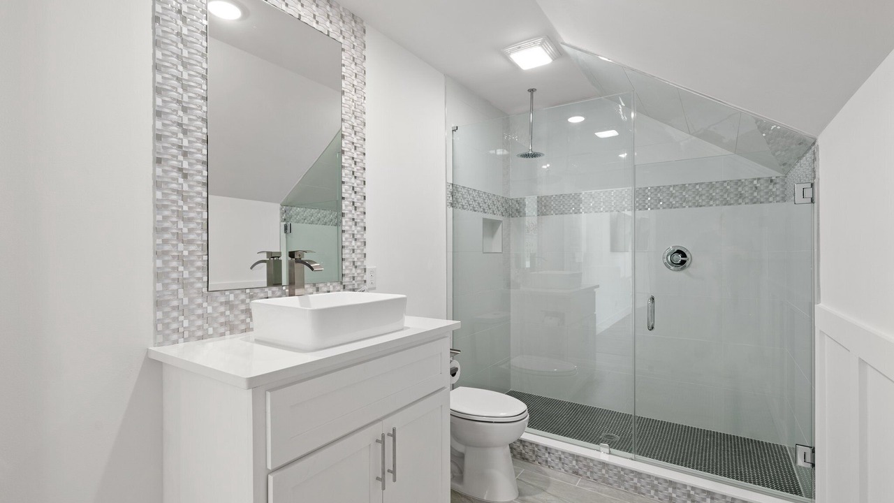 Photo of Bathroom in Laguna Beach Estates