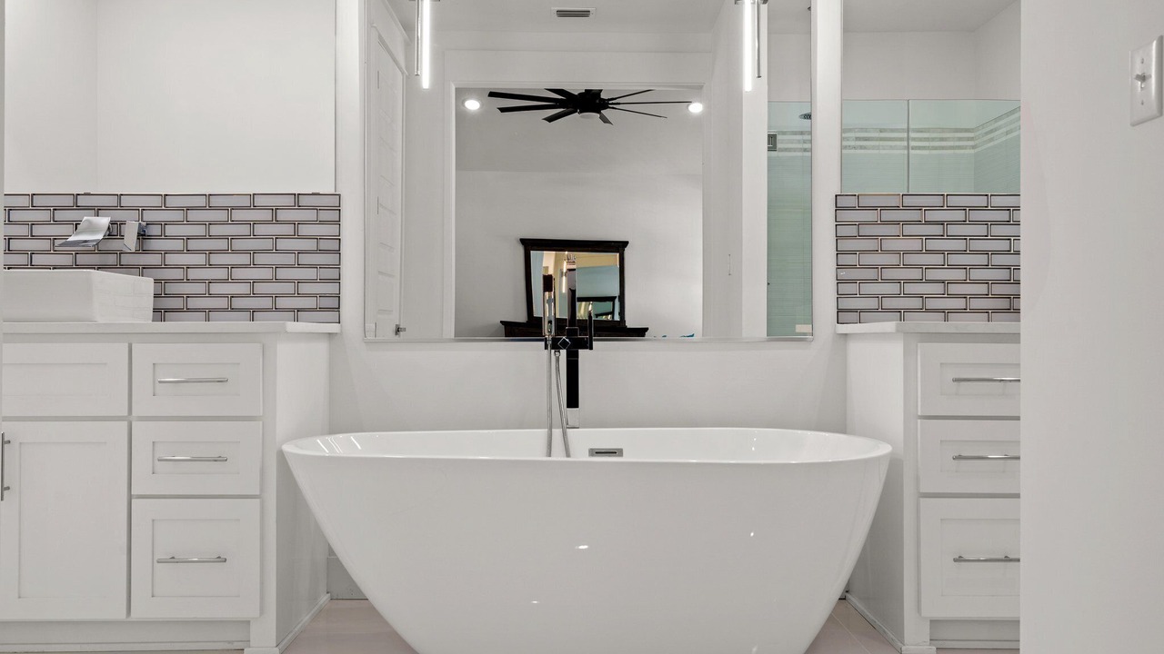 Photo of Bathroom in Laguna Beach Estates