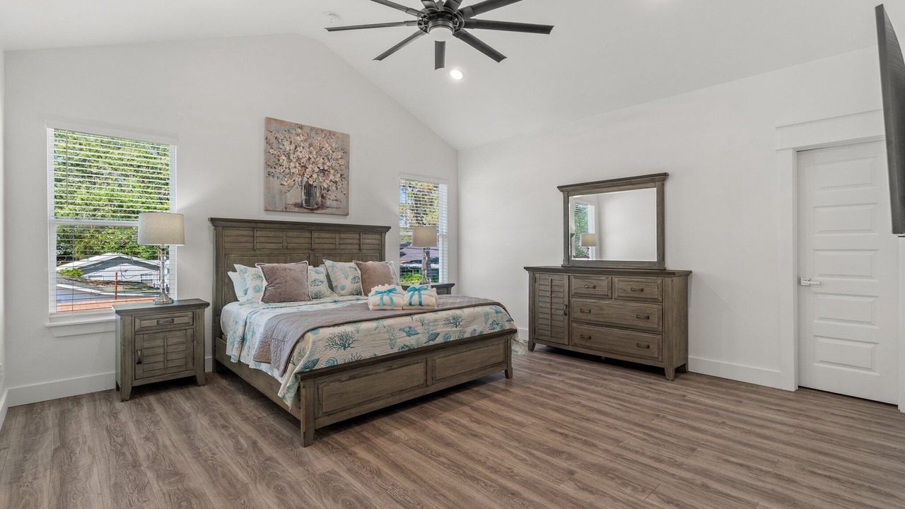Photo of Bedroom in Laguna Beach Estates