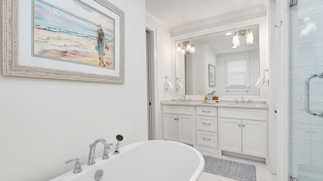 Photo of Bathroom in Lakeside at Blue Mountain Beach