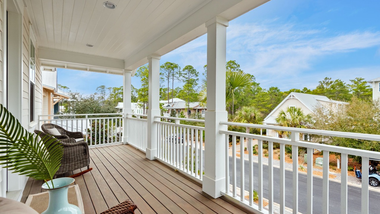 Photo of Patio Balcony in Lakeside at Blue Mountain Beach