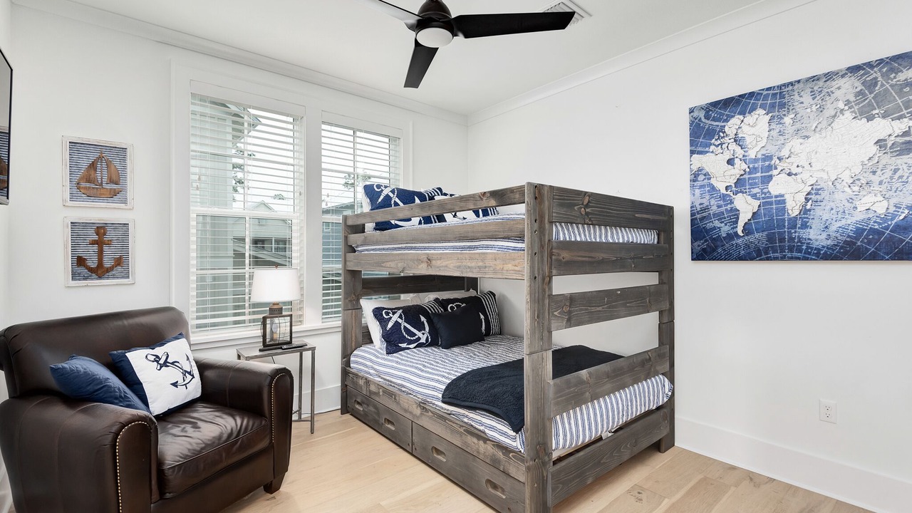 Photo of Bedroom in Lakeside at Blue Mountain Beach