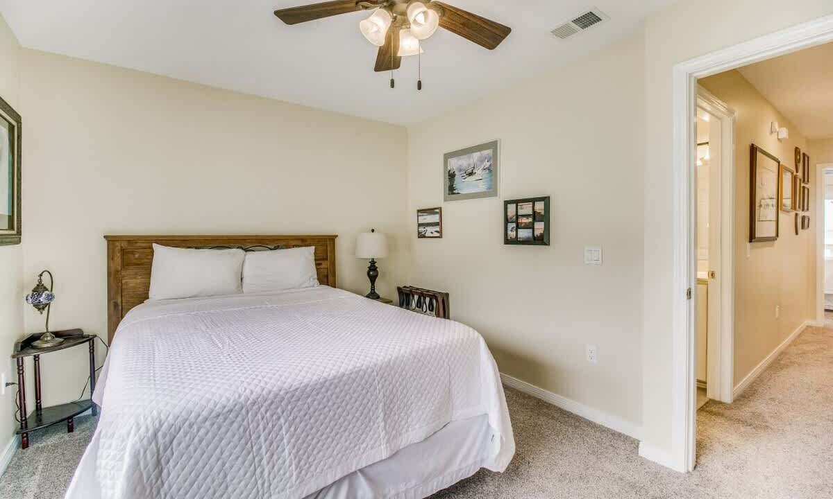 Photo of Bathroom in Innerarity Townhomes