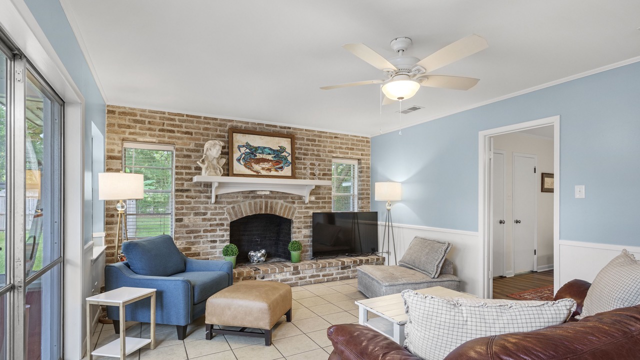 Photo of Livingroom in Gulf Hills