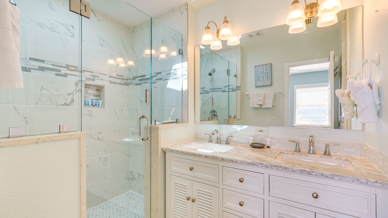 Photo of Bathroom in Hollywood Beach