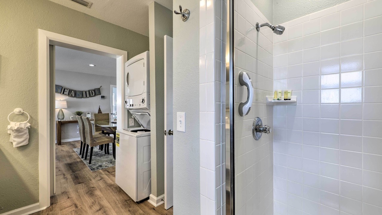 Photo of Bathroom in Hollywood Beach
