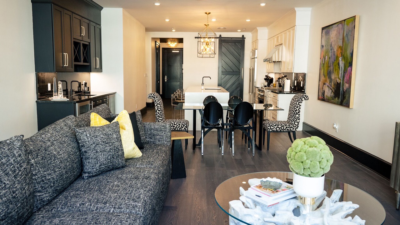 Photo of Livingroom in Central Business District