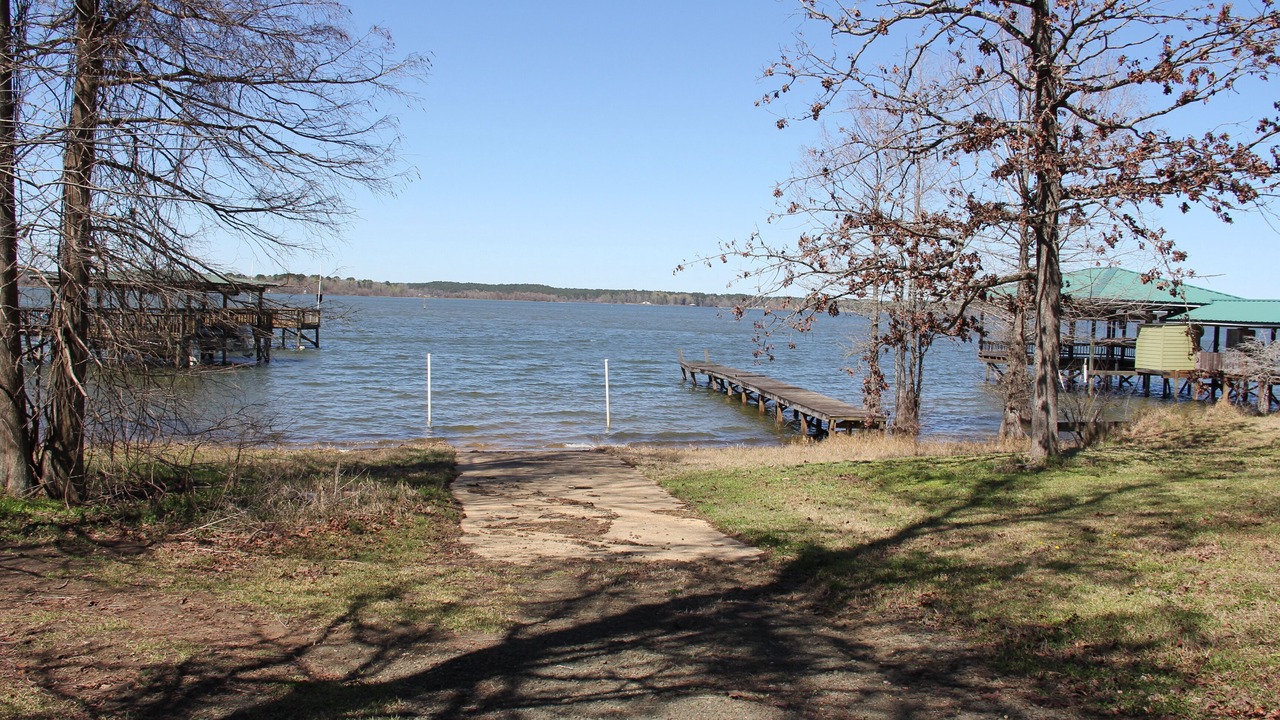 Photo of Others in Hemphill