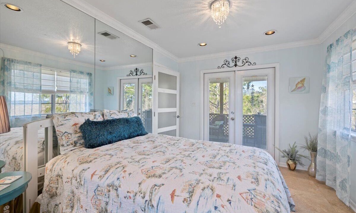 Photo of Bedroom in Mary Esther