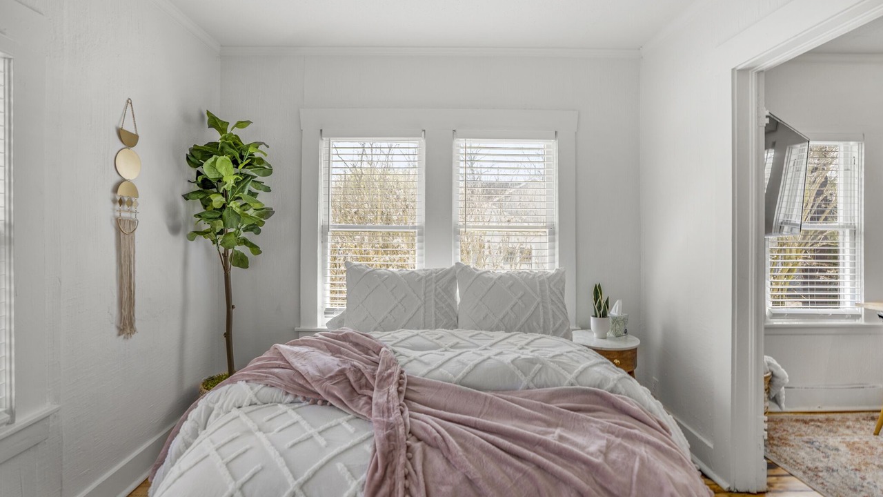 Photo of Bedroom in Greater Heights