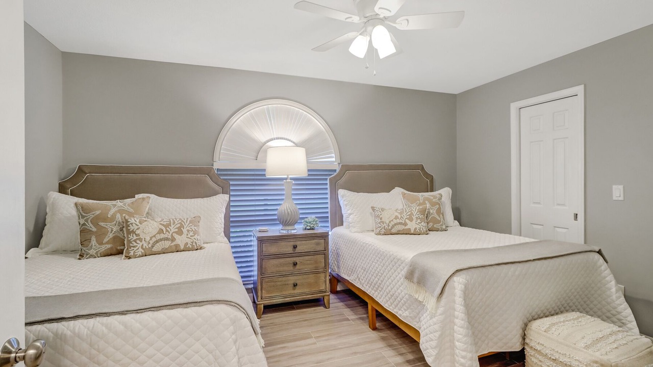 Photo of Bedroom in Willoughby Acres