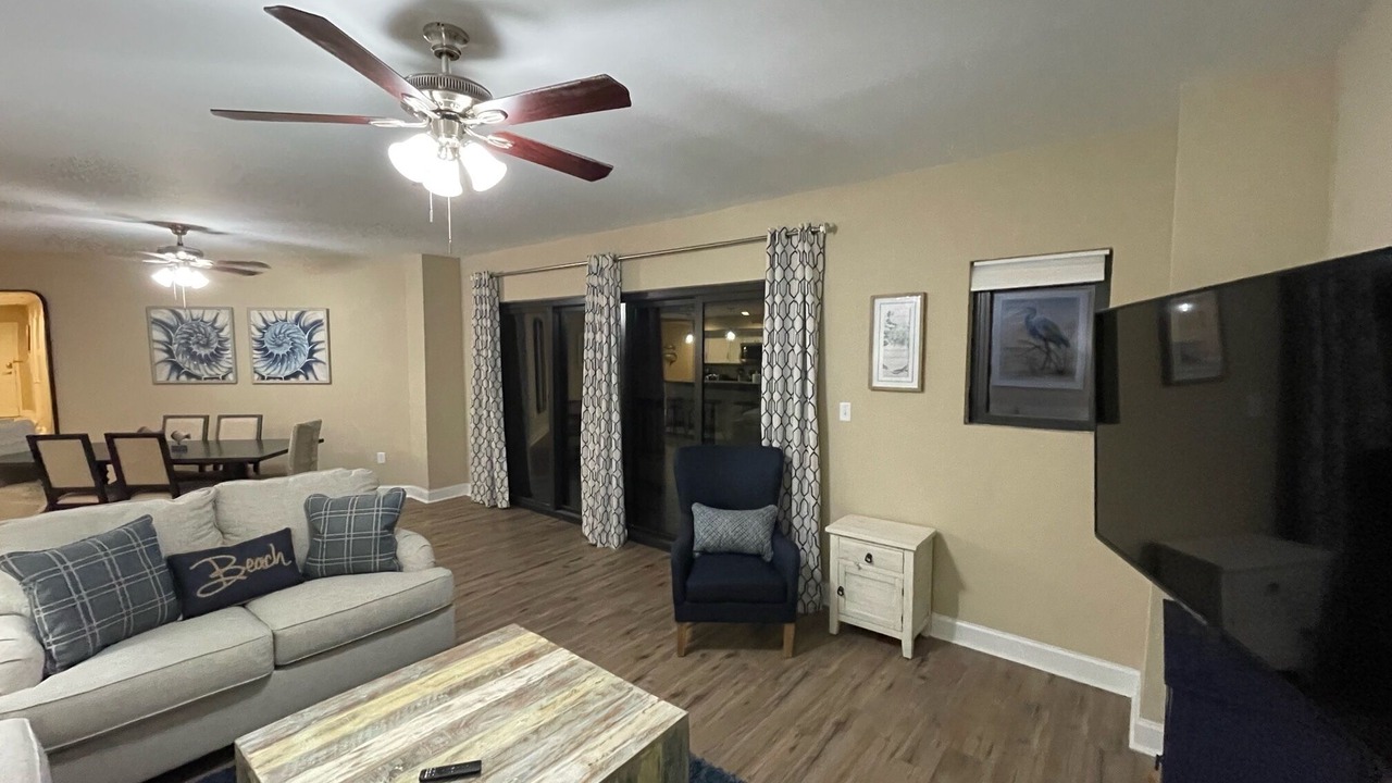 Photo of Livingroom in Mexico Beach