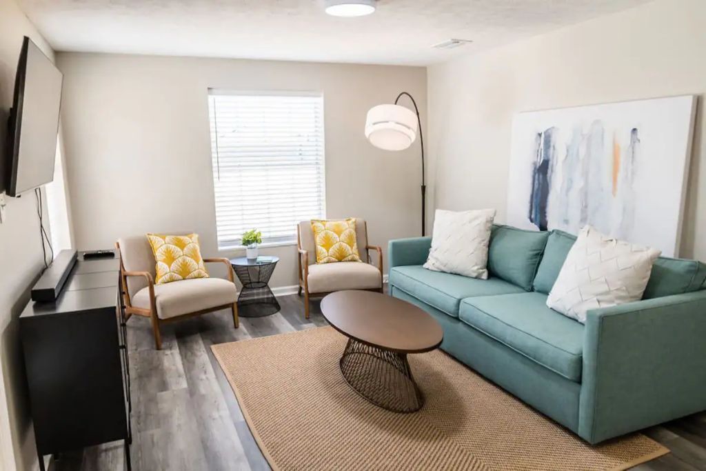 Photo of Livingroom in Pretty Bayou