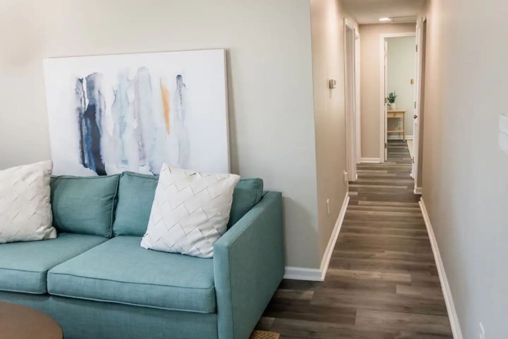 Photo of Livingroom in Pretty Bayou