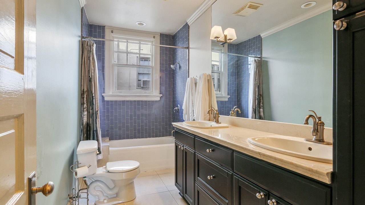 Photo of Bathroom in Uptown Historic District
