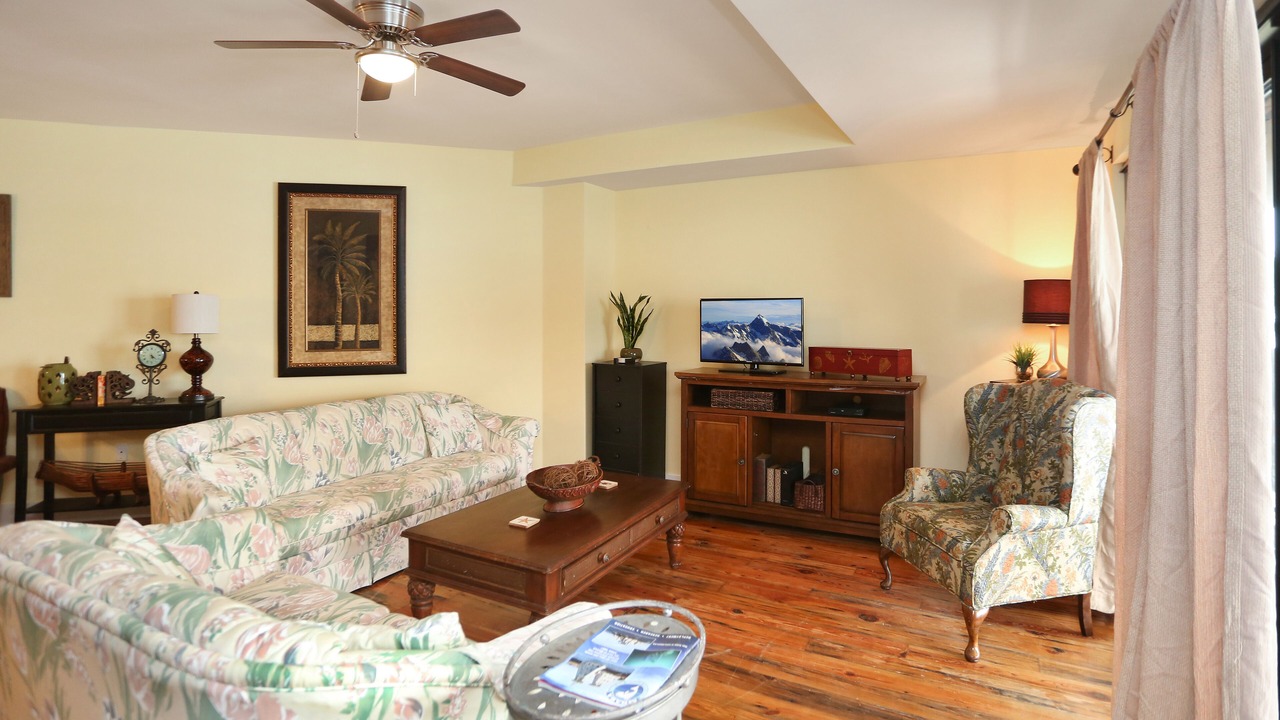 Photo of Livingroom in Mexico Beach