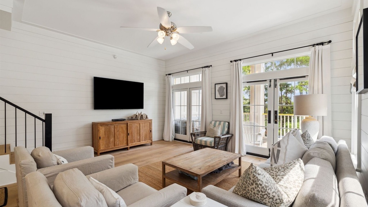 Photo of Livingroom in Beach District