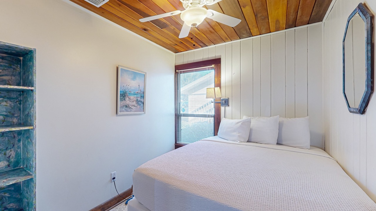Photo of Bedroom in Bahama Beach