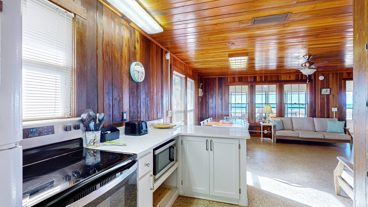 Photo of Kitchen in Bahama Beach