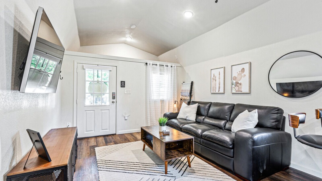 Photo of Livingroom in Waco
