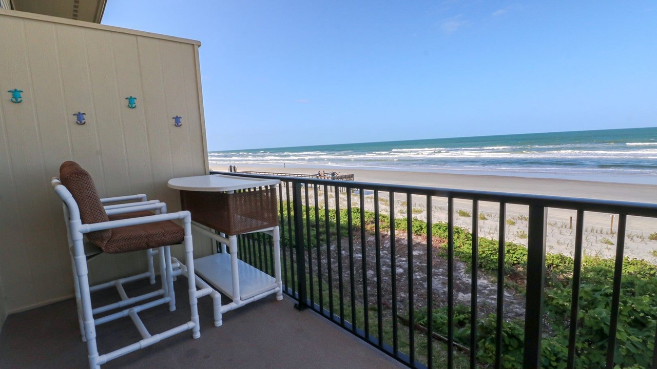 Photo of Patio Balcony in Crescent Beach