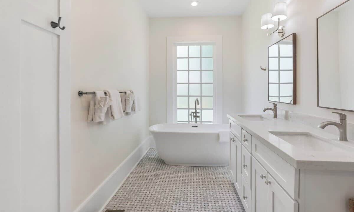 Photo of Bathroom in Touro