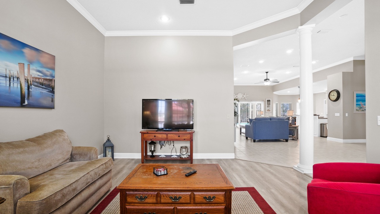 Photo of Bedroom in Upper Grand Lagoon