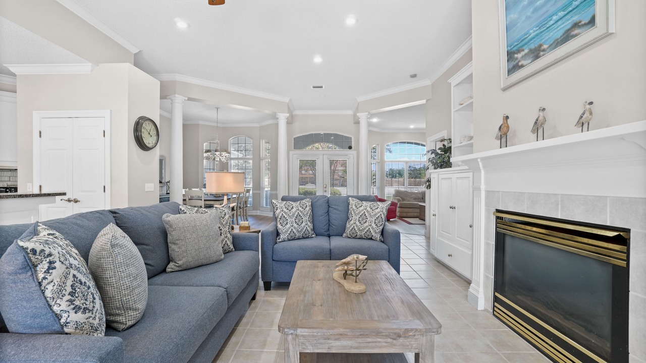 Photo of Bedroom in Upper Grand Lagoon