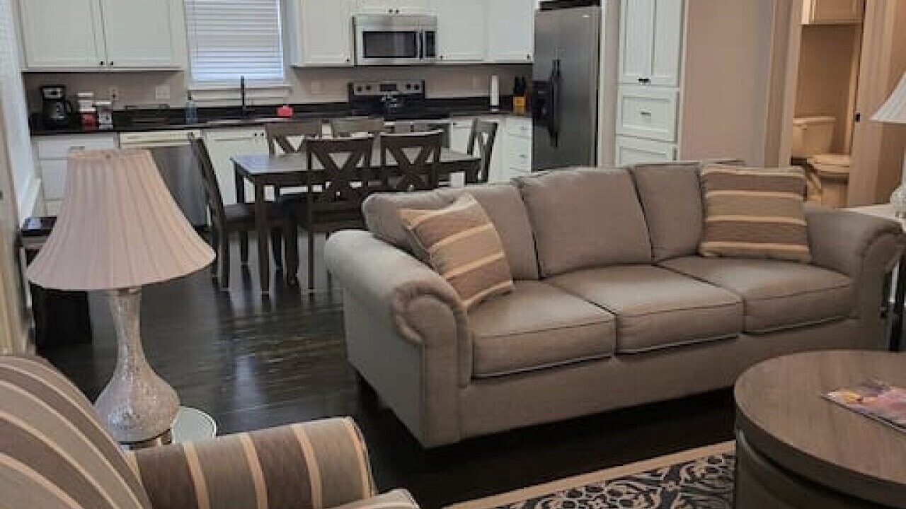 Photo of Livingroom in Shoreline Park