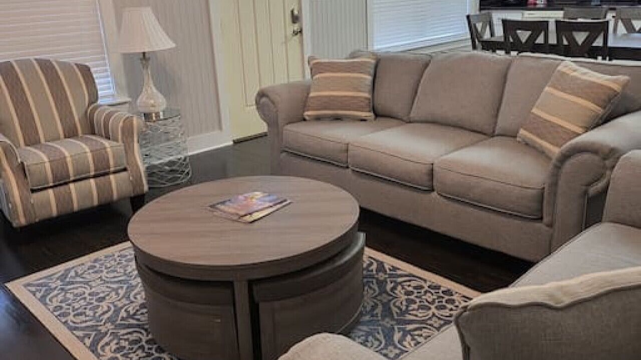 Photo of Livingroom in Shoreline Park