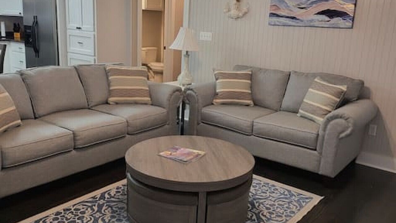 Photo of Livingroom in Shoreline Park