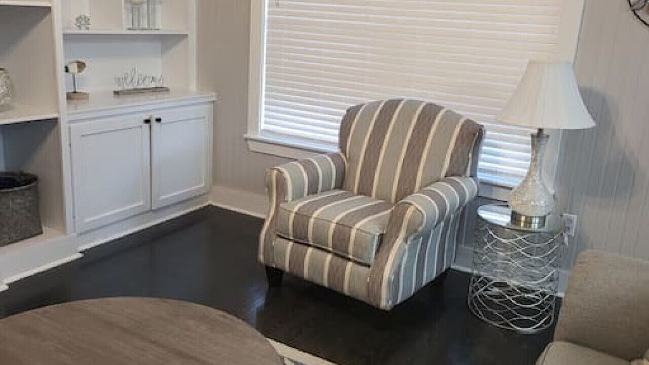 Photo of Livingroom in Shoreline Park