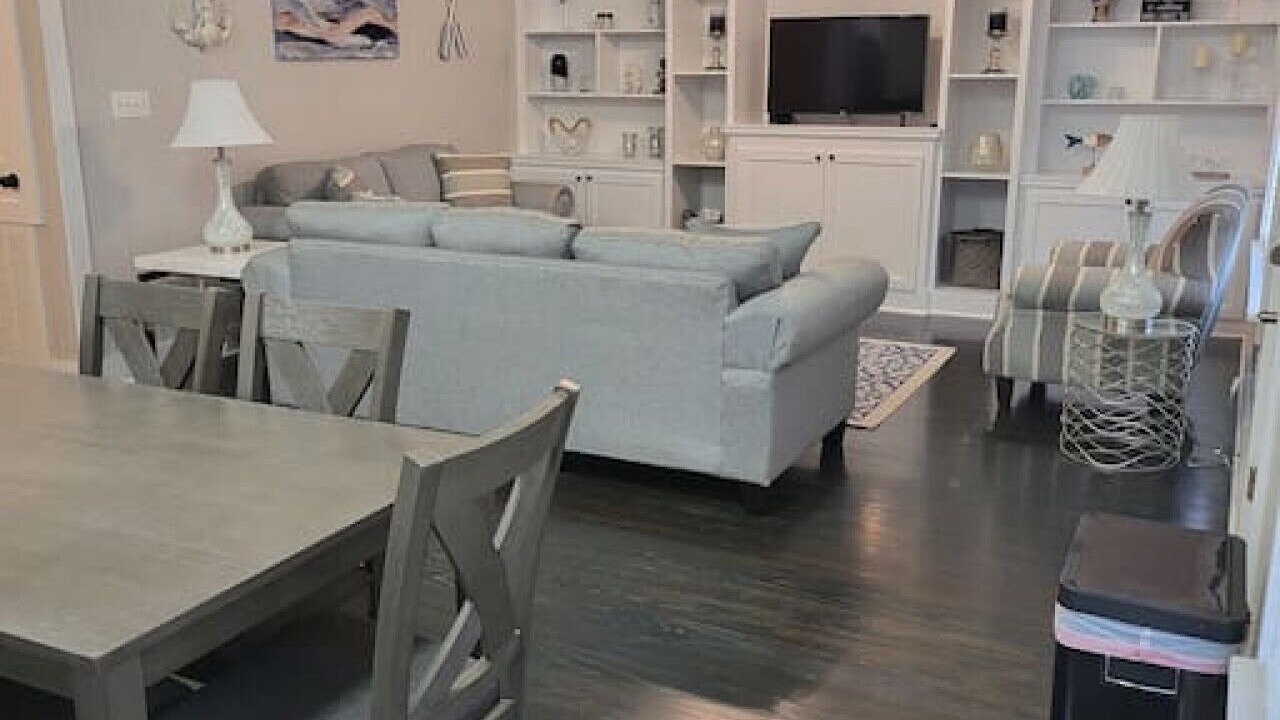 Photo of Livingroom in Shoreline Park