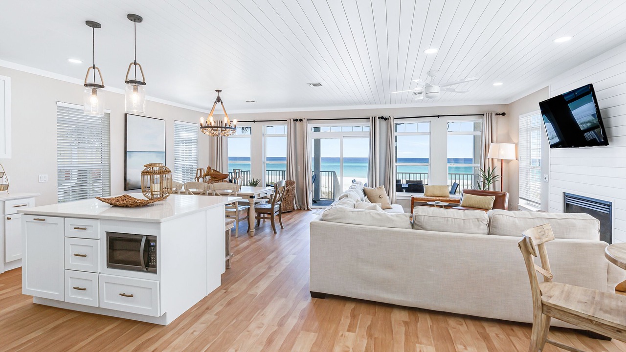 Photo of Livingroom in Laguna Beach Estates